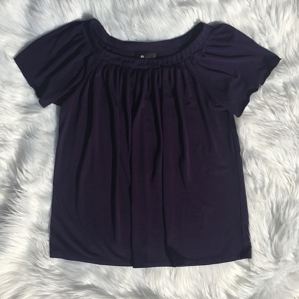 📦MOVING SALE📦 Beautiful Flowy Blouse